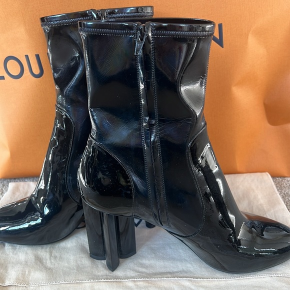 Louis Vuitton Silhouette Ankle Boot - Picture 4 of 6